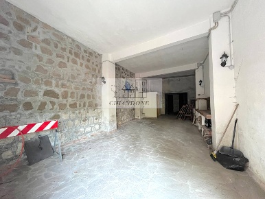 Foto Magazzino a Morlupo Centro di 72 m² con 3 locali in affitto