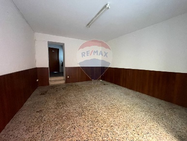 Foto Negozio a Seriate di 45 m² con 1 locali in vendita