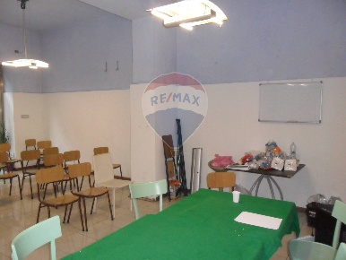 Foto Locale commerciale in Via Redentore, Caltanissetta Centro di 52 m²