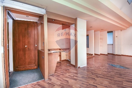 Foto Attività commerciale in Via Cagliari, Catania Province - Veneto