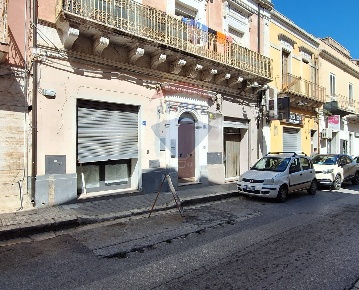 Foto Locale commerciale in Via Marsala, Pachino Centro di 81 m² in vendita