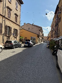 Foto Locale commerciale a Mantova Centro di 79 m² con 3 locali in affitto