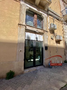 Foto Locale commerciale in della dogana, Siracusa Umberto - Ermocrate