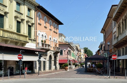 Foto Locale commerciale a San Donà di Piave Centro di 460 m² con 3 locali