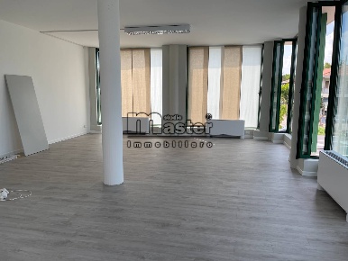 Foto Ufficio in VIA TERRAGLIO, Treviso Frescada di 60 m² con 1 locali