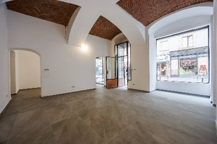 Foto Negozio in Via Milano, Torino Quadrilatero Romano di 100 m² in vendita