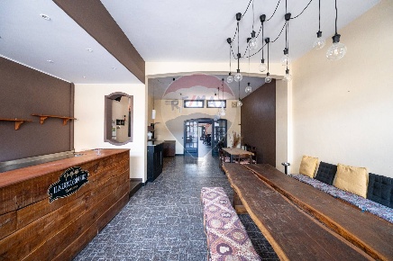 Foto Hotel in VIA PIAVE, Viadana Centro di 300 m² con 11 locali in vendita