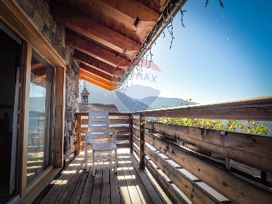 Foto Hotel a Valfloriana Dorà di 475 m² con 21 locali in vendita