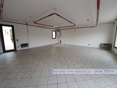 Foto Negozio a Gaiarine Centro di 70 m² con 1 locali in affitto