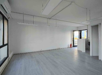 Foto Locale commerciale in Via Zappaterra, Ferrara Foro Boario di 40 m²