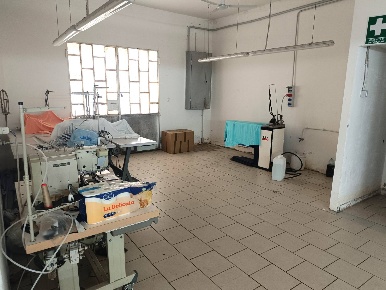 Foto Laboratorio in VIA MONTALBANO, Quarrata di 260 m² con 2 locali