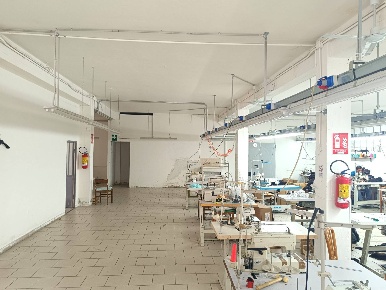 Foto Laboratorio in VIA MONTALBANO, Quarrata di 260 m² con 2 locali
