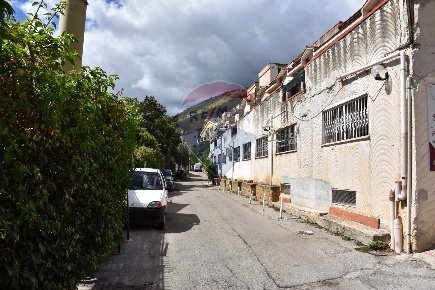 Foto Magazzino a Monreale Centro di 28 m² in vendita
