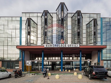 Foto Ufficio in strada torino, Orbassano Centro di 125 m² con 5 locali