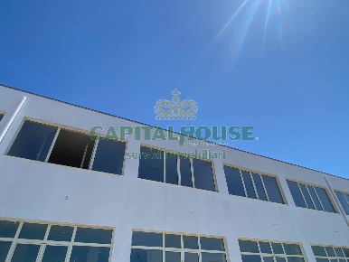 Foto Locale commerciale a Striano di 450 m² con 1 locali in affitto