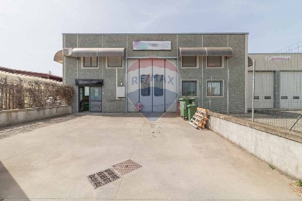 Foto Laboratorio in SR 312 CASTRENZE, Montalto di Castro Centro di 240 m²