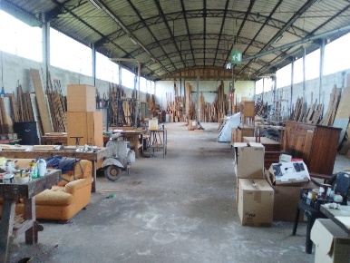 Foto Attività commerciale in Via Martiri Delle Ardeatine, Pisa di 480 m²