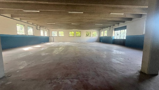 Foto Locale commerciale a Mantova Dosso del Corso - Chiesanuova di 430 m²