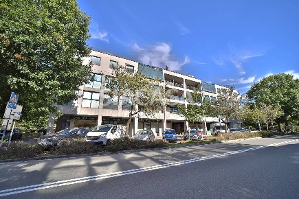 Foto Ufficio a Merate Pagnano di 155 m² con 5 locali in affitto