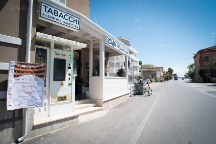 Foto Attività commerciale in Via Ischia I, Grottammare Centro di 50 m²