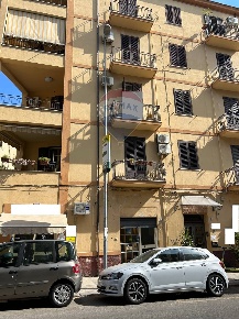 Foto Negozio in Via Noce, Palermo Noce di 36 m² con 3 locali in vendita