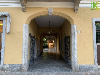Foto Locale commerciale in Piazza Garibaldi, Busto Arsizio di 40 m²