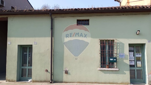 Foto Ufficio in Via Matteotti, Rodigo Centro di 58 m² con 2 locali