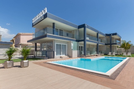 Foto Hotel in viale Sardegna, Villa San Pietro di 560 m² con 11 locali