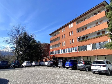 Foto Ufficio in VIALE PIETRO SERAFINI, Fabriano di 135 m² con 4 locali