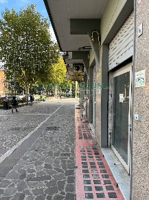 Foto Locale commerciale a Avellino di 65 m² in affitto