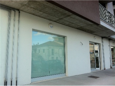 Foto Negozio a Altino Selva di 90 m² con 2 locali in affitto