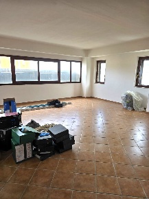 Foto Ufficio in contrada targia, Siracusa Targia di 201 m² con 5 locali