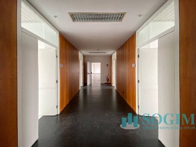 Foto Ufficio in Viale Leonardo da Vinci, Novara San Rocco di 400 m²