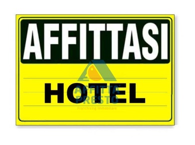 Foto Attività commerciale a Fucecchio di 1000 m² in affitto
