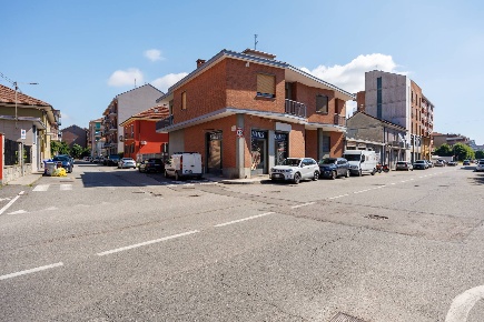 Foto Negozio in Strada Stupinigi, Moncalieri Mercato - Santa Maria di 96 m²