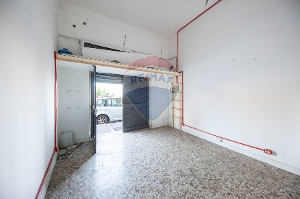Foto Negozio in VIa Ammiraglio Caracciolo, Catania Rapisardi di 26 m²