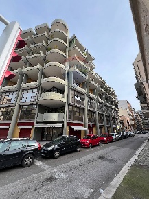 Foto Ufficio in Viale Ennio, Bari Picone di 70 m² in vendita