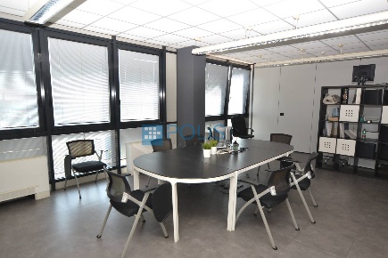 Foto Ufficio in Stanga, Padova Stanga - Pio X di 265 m² con 6 locali