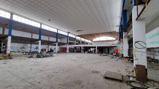 Foto Attività commerciale in piazza guerrazzi, Pisa San Martino di 3600 m²