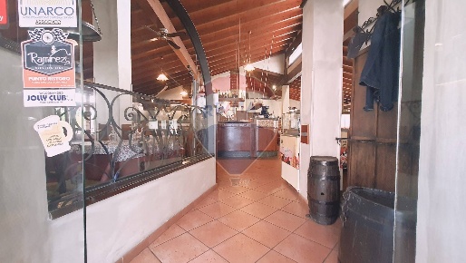 Foto Locale commerciale in Borgata Gischia Villa, Giaveno Ciausi di 402 m²