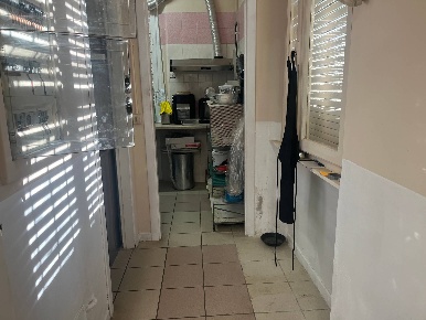 Foto Attività commerciale in viale del tirreno, Pisa Tirrenia di 100 m²