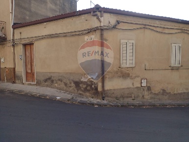 Foto Casa indipendente in Via Della Libertà, Mirabella Imbaccari di 189 m²