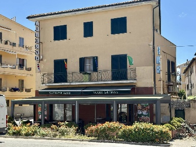 Foto Attività commerciale in Via Donatori del Sangue, Orbetello Centro