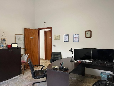 Foto Ufficio in Via Quintino Sella, Castelvetrano Centro di 320 m²