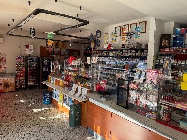 Foto Attività commerciale a San Pietro in Cariano Centro di 110 m²