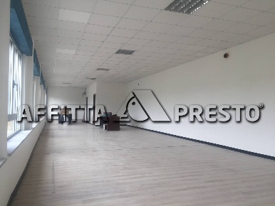 Foto Attività commerciale in savonarola, Lucca San Concordio di 297 m²
