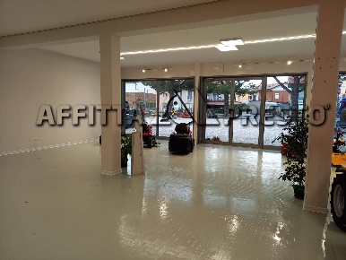Foto Attività commerciale in Via Vergato, Cesena Saiano - San Tomaso