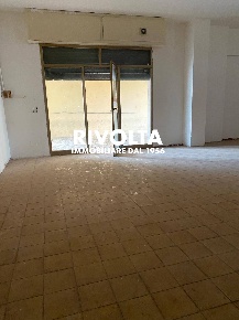 Foto Locale commerciale in via avezzano, Magliano de' Marsi di 100 m²