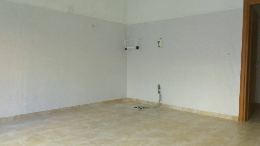 Foto Attività commerciale in Via Buontalenti, Livorno di 40 m² con 2 locali