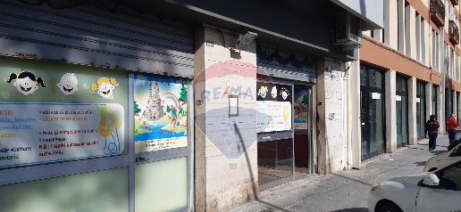Foto Locale commerciale in Corso Italia, Bari Libertà di 175 m² in affitto